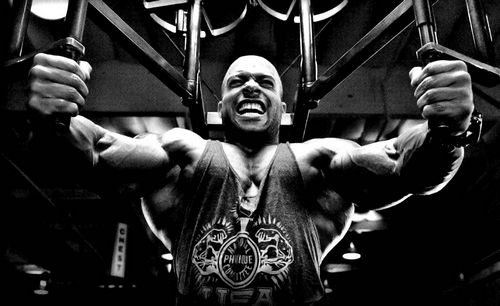 Sustanon 250 Kommentare: Erfahrungen, Risiken und Tipps